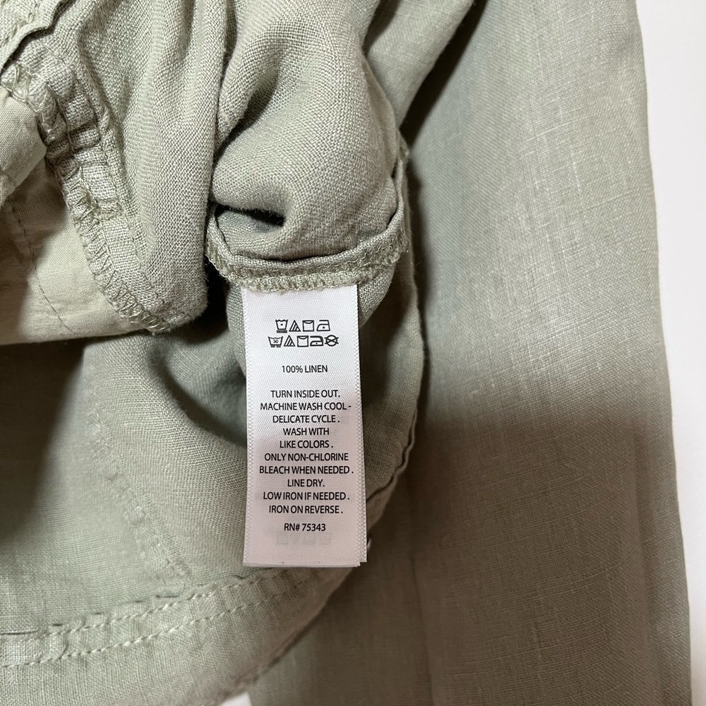 Jones New York Linen Button Down Jacket 
Size Small - Picture 6 of 6